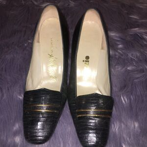 Vintage Lord & Taylor Palizzio Leather Pumps 9